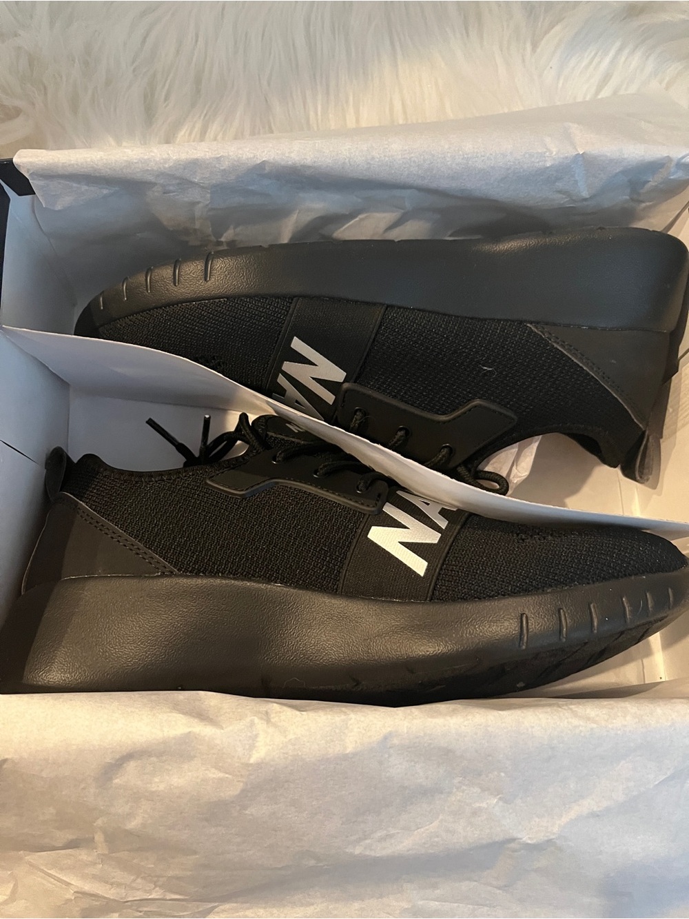 Nautica Women 9.5 Black Knit Slip-On Sneakers with Bold Logo - Picture 5 of 6